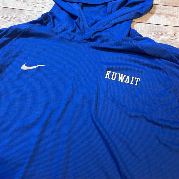 💚Nike Dri-Fit hoodie - Picture 2 of 6